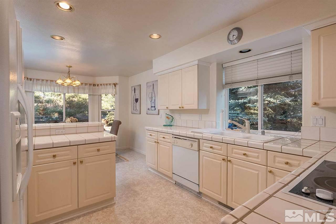 4811 East Creek Ridge Trail Reno, NV 89519 - Photo 3 of 25