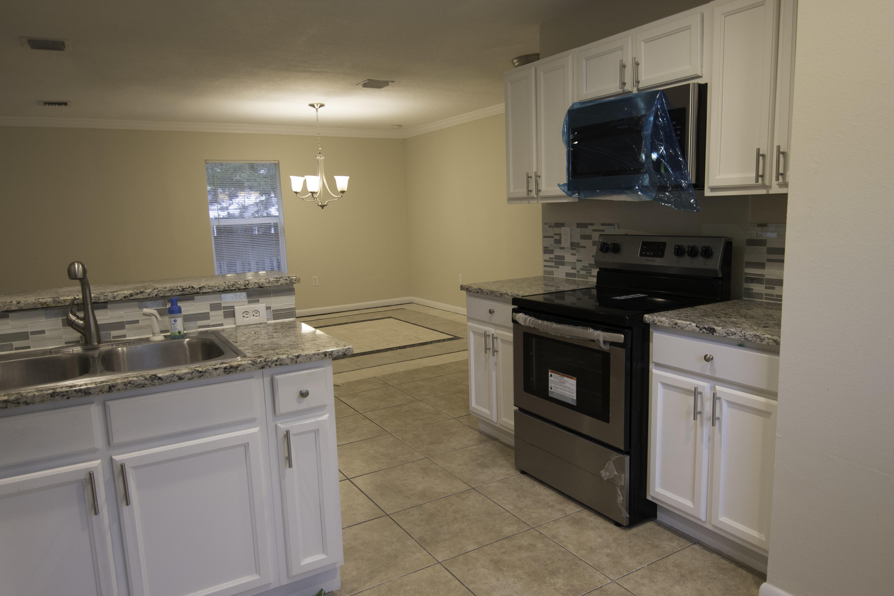2870 Dame Road Fort Pierce, FL 34981 - Photo 8 of 18 DSC_0076-128