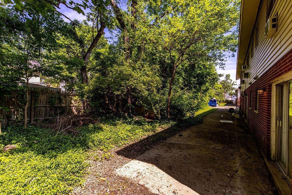 B West Galbraith Road Cincinnati, OH 45231 - Photo 8 of 16