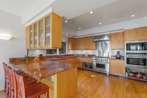 $4,377,000 | 266 Bayview Avenue, Belvedere, CA 94920