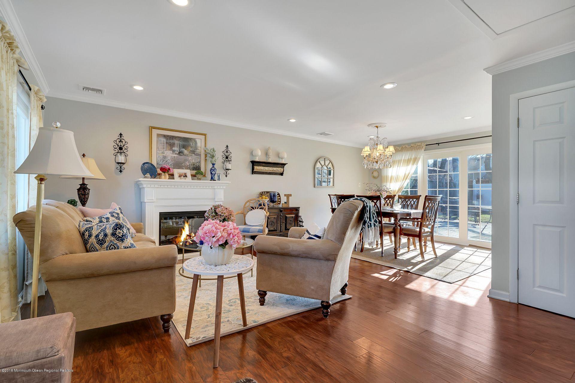 38 Weldon Road Matawan, NJ 07747 - Photo 8 of 34 Living room