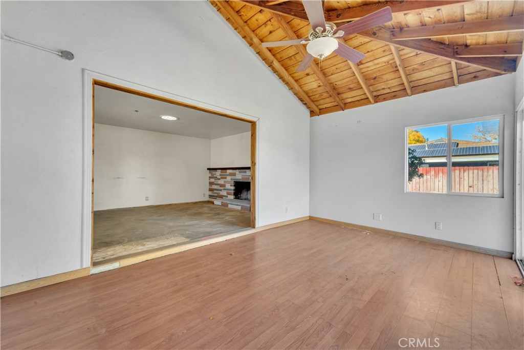 41522 Rimfield Avenue Lancaster, CA 93536 - Photo 11 of 16 Bonus Room