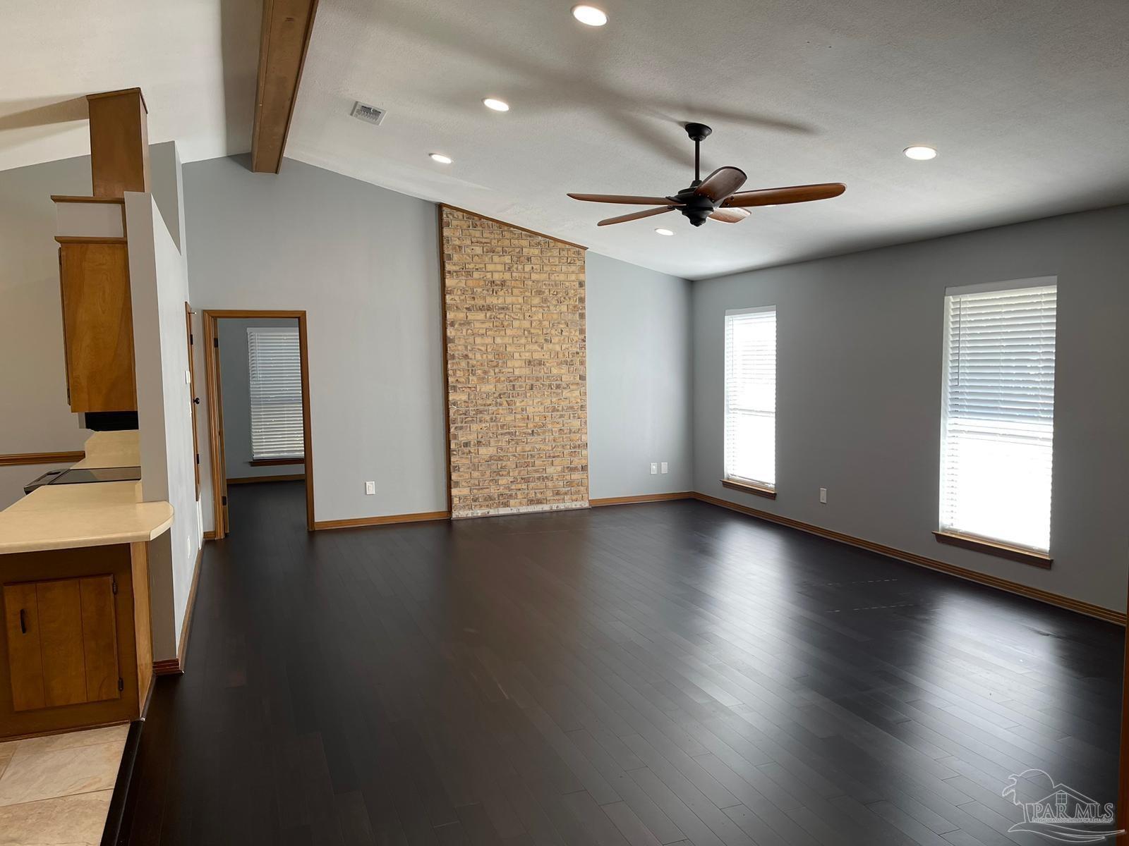 1270 Palisade Road Pensacola, FL 32504 - Photo 5 of 19 Gallery Image 5