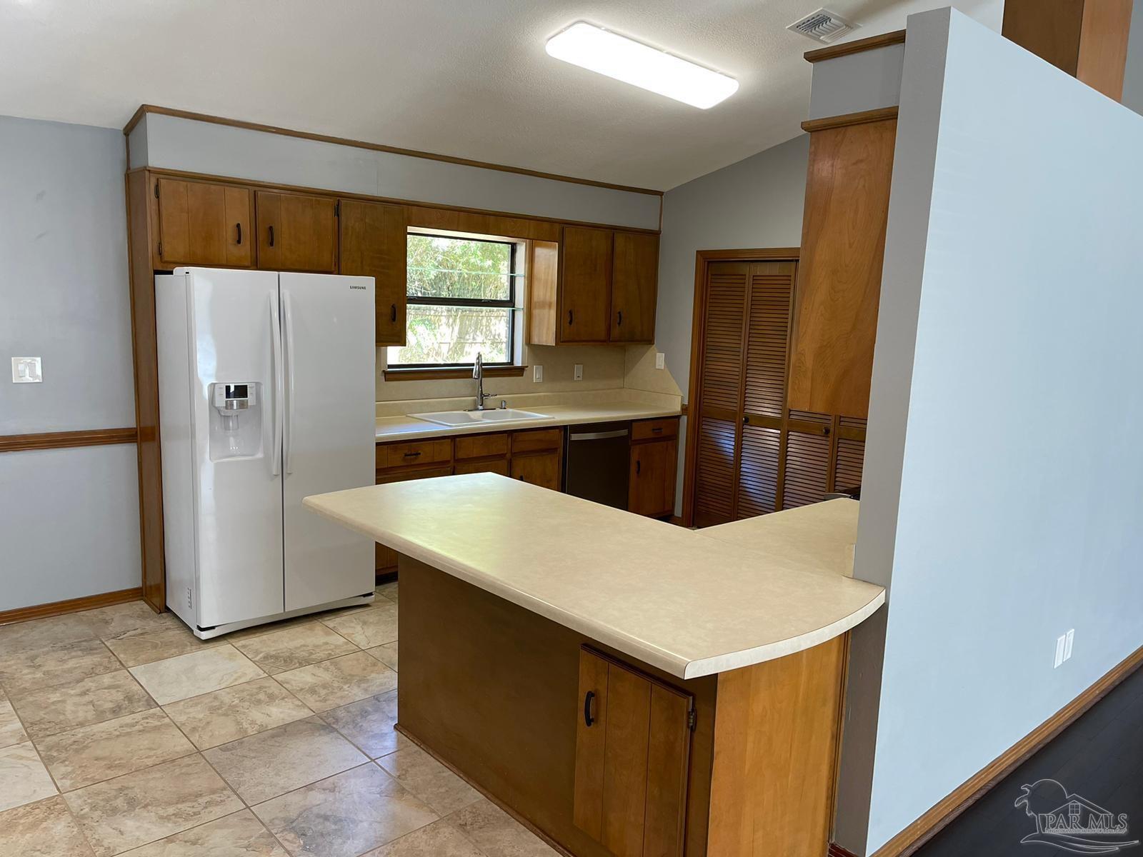 1270 Palisade Road Pensacola, FL 32504 - Photo 6 of 19 Gallery Image 6