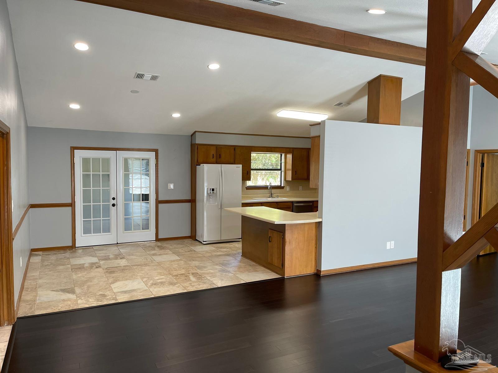 1270 Palisade Road Pensacola, FL 32504 - Photo 7 of 19 Gallery Image 7