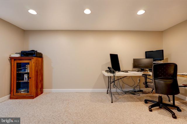 $639,900 | 10609 Seneca Spring Way, Montgomery Village, MD 20886