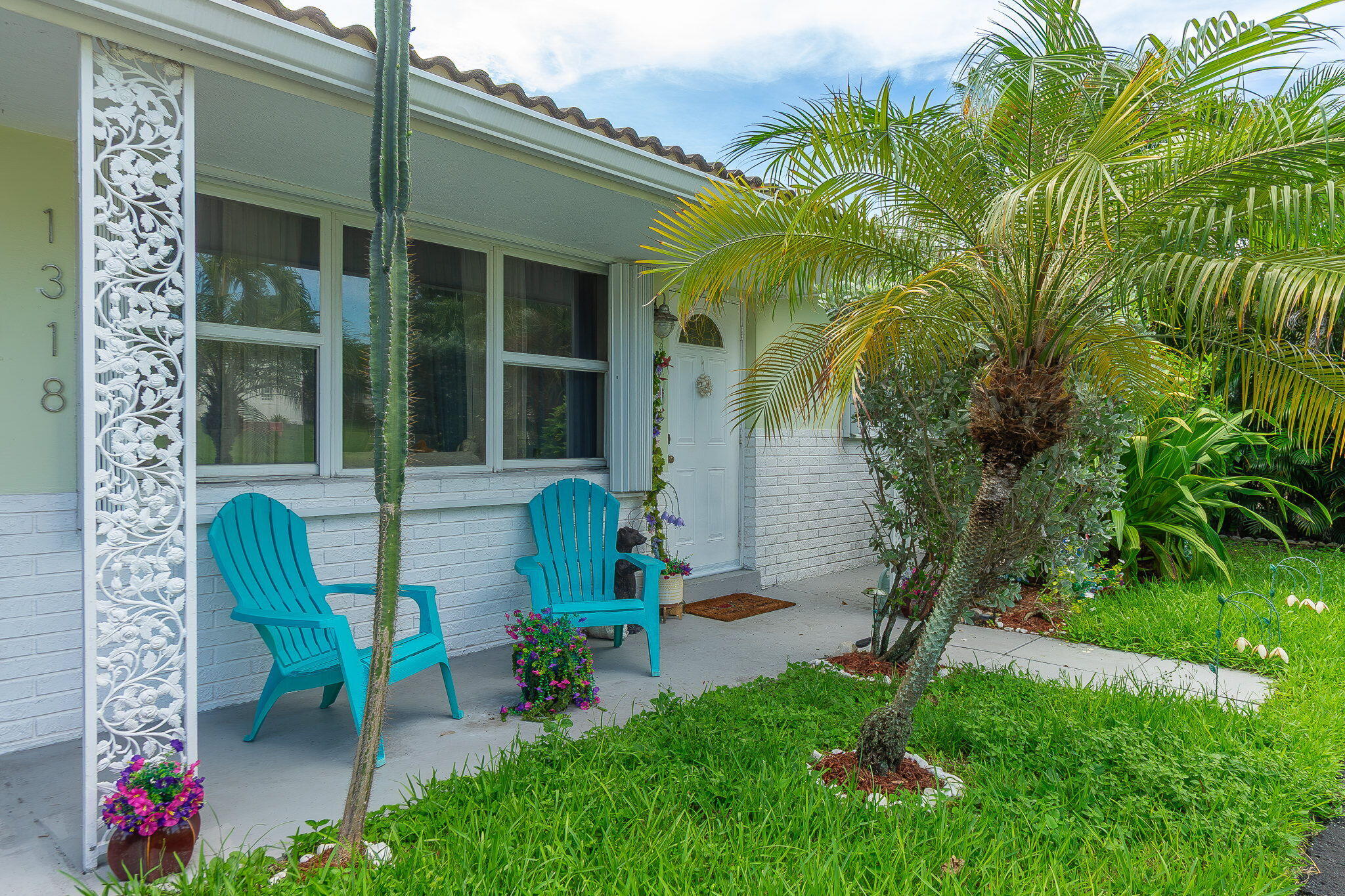 1318 Cardinal Lane Lantana, FL 33462 - Photo 6 of 49 6-web-or-mls-DSC08937