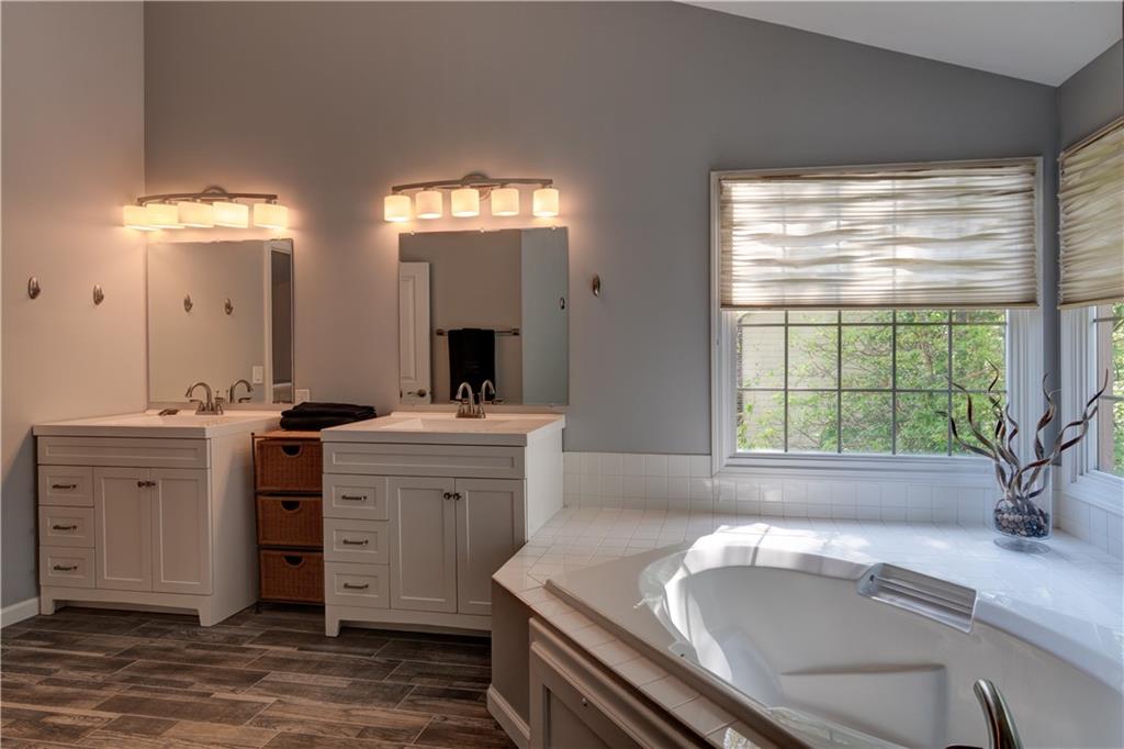 9185 Stratton Court Fishers, IN 46037 - Photo 14 of 24 Gallery Image 14