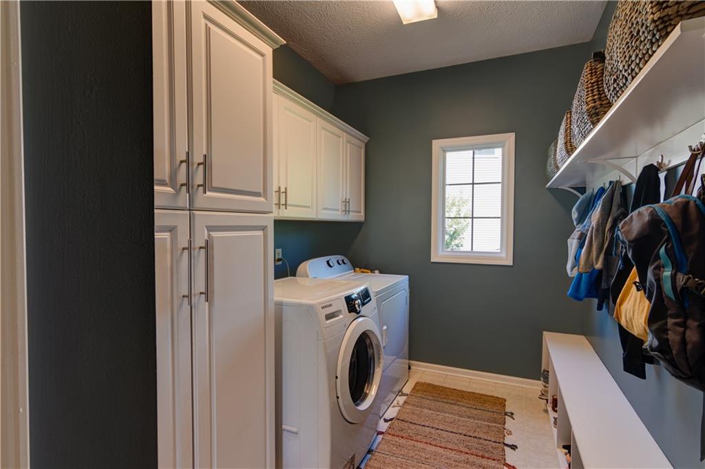 9185 Stratton Court Fishers, IN 46037 - Photo 21 of 24 Gallery Image 21