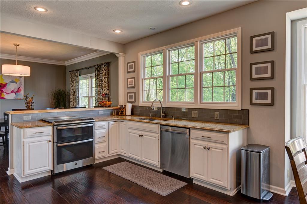 9185 Stratton Court Fishers, IN 46037 - Photo 7 of 24 Gallery Image 7