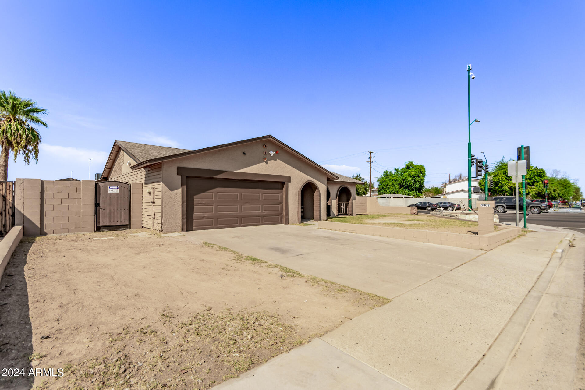 8302 West Osborn Road Phoenix, AZ 85037 - Photo 4 of 34 04 Osborn 8302