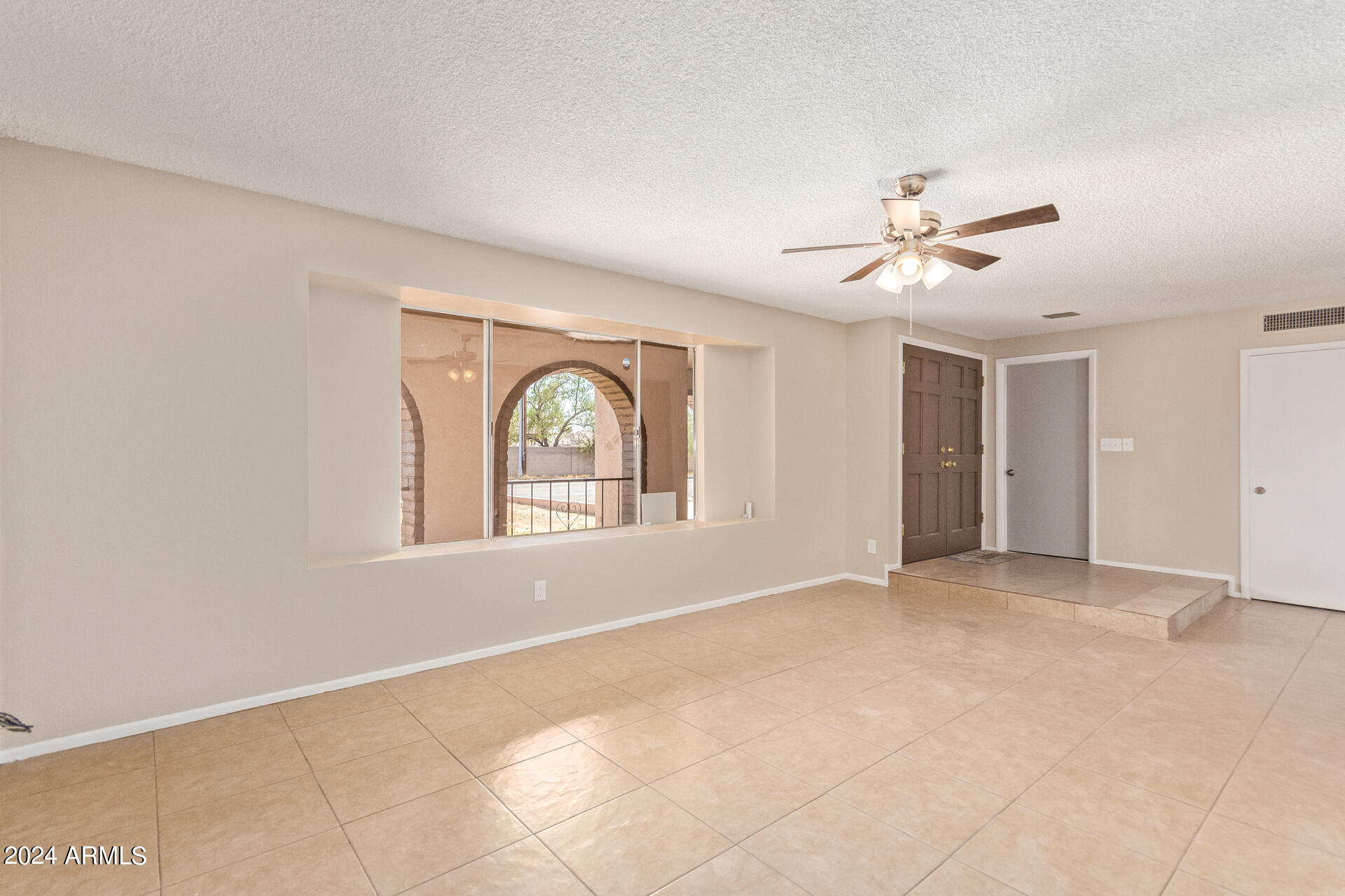 8302 West Osborn Road Phoenix, AZ 85037 - Photo 10 of 34 10 Osborn 8302