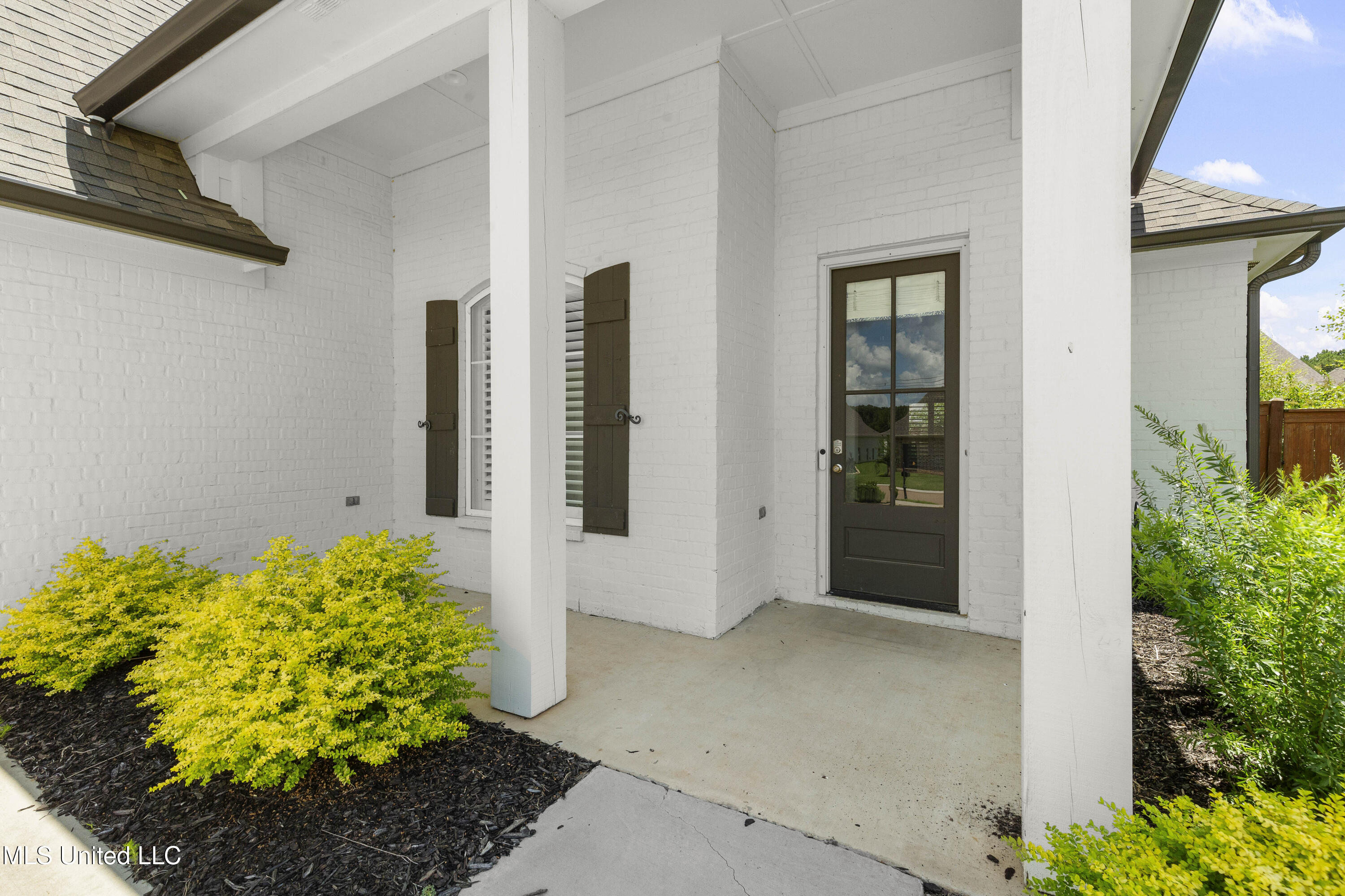 104 Bridgewater Loop Madison, MS 39110 - Photo 3 of 41 104 Bridgewater Loop-6