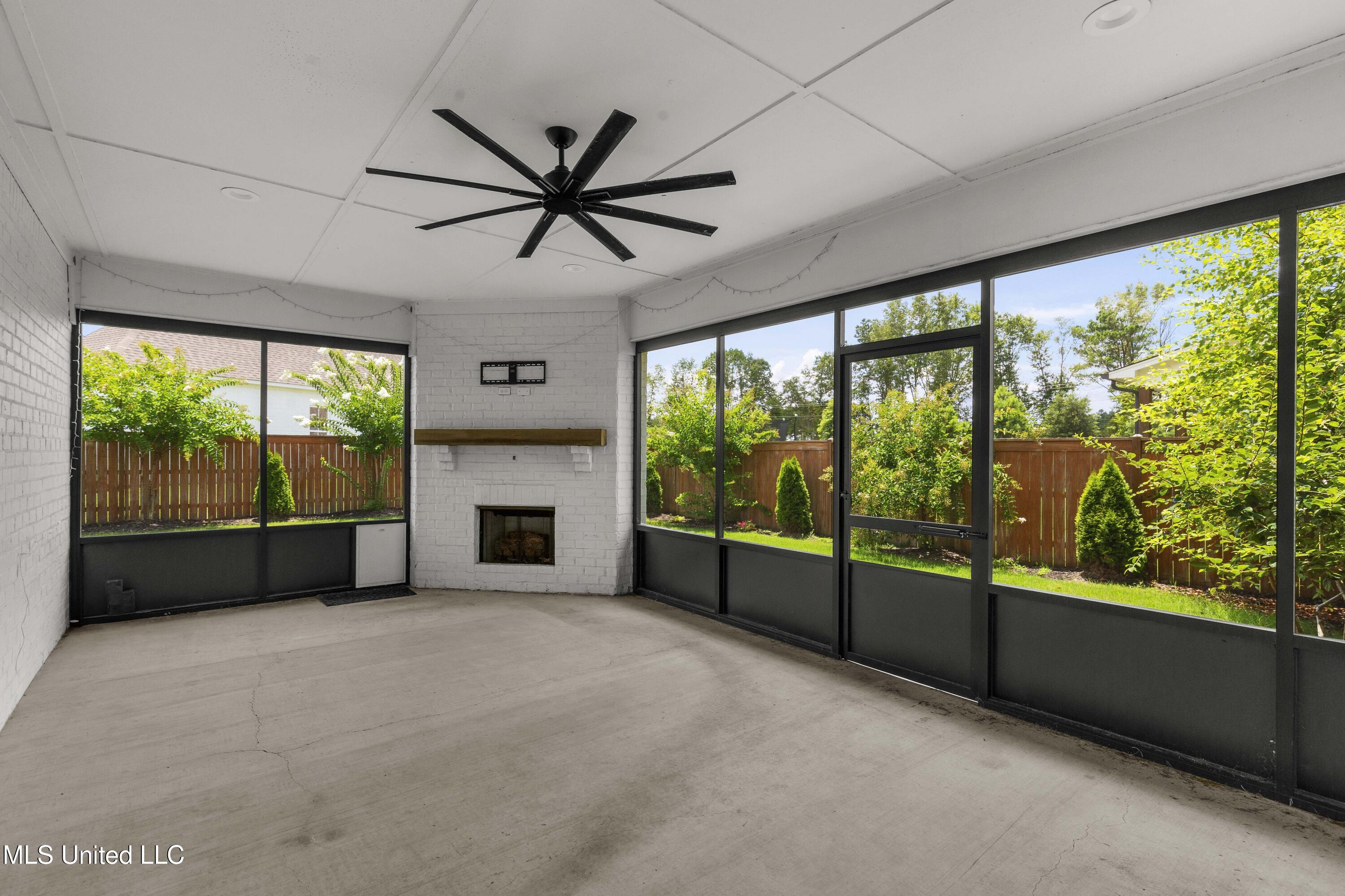 104 Bridgewater Loop Madison, MS 39110 - Photo 33 of 41 104 Bridgewater Loop-47