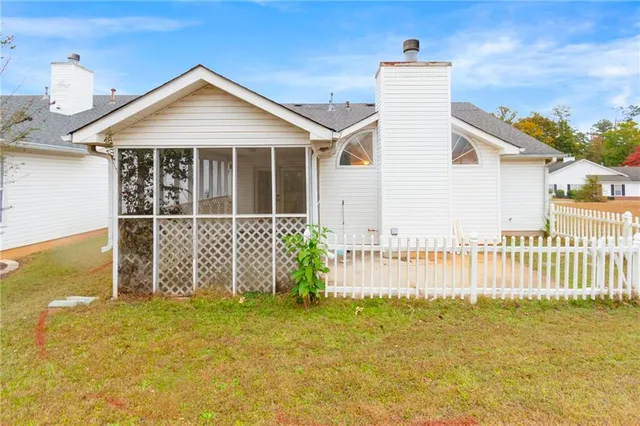 $255,000 | 37 Greentree Drive, Newnan, GA 30265