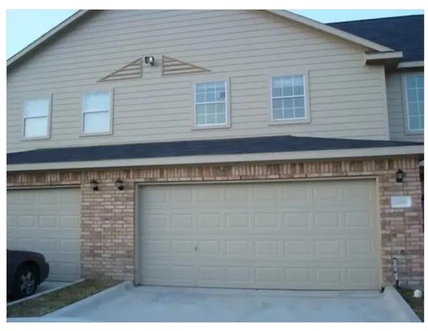 $1,695 | 12035 Clifton Oaks Drive, Houston, TX 77099