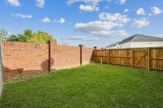 $1,695 | 12035 Clifton Oaks Drive, Houston, TX 77099