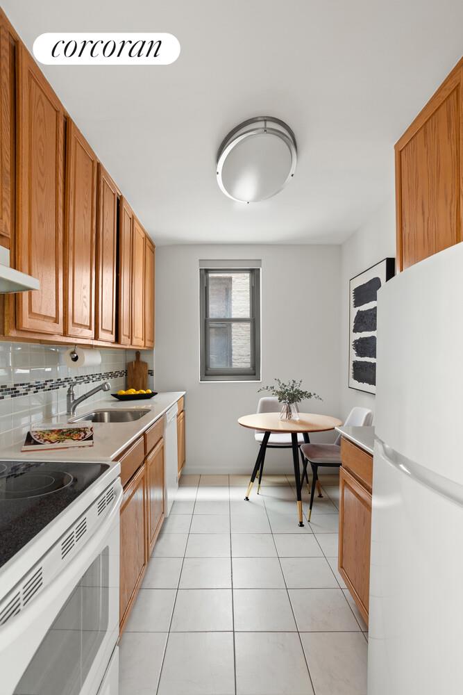 45 Overlook Terrace, Unit 5B Manhattan, NY 10033 - Photo 4 of 8