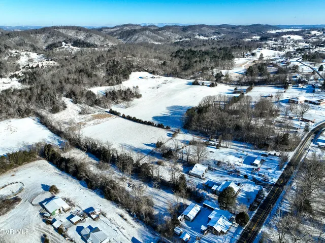 $10,000 | 1411 Bristol Caverns Highway, Unit 4, Bristol, TN 37620