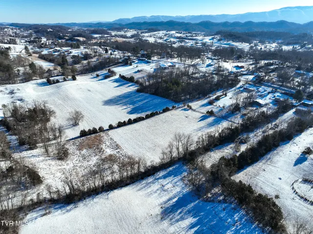 $10,000 | 1411 Bristol Caverns Highway, Unit 4, Bristol, TN 37620