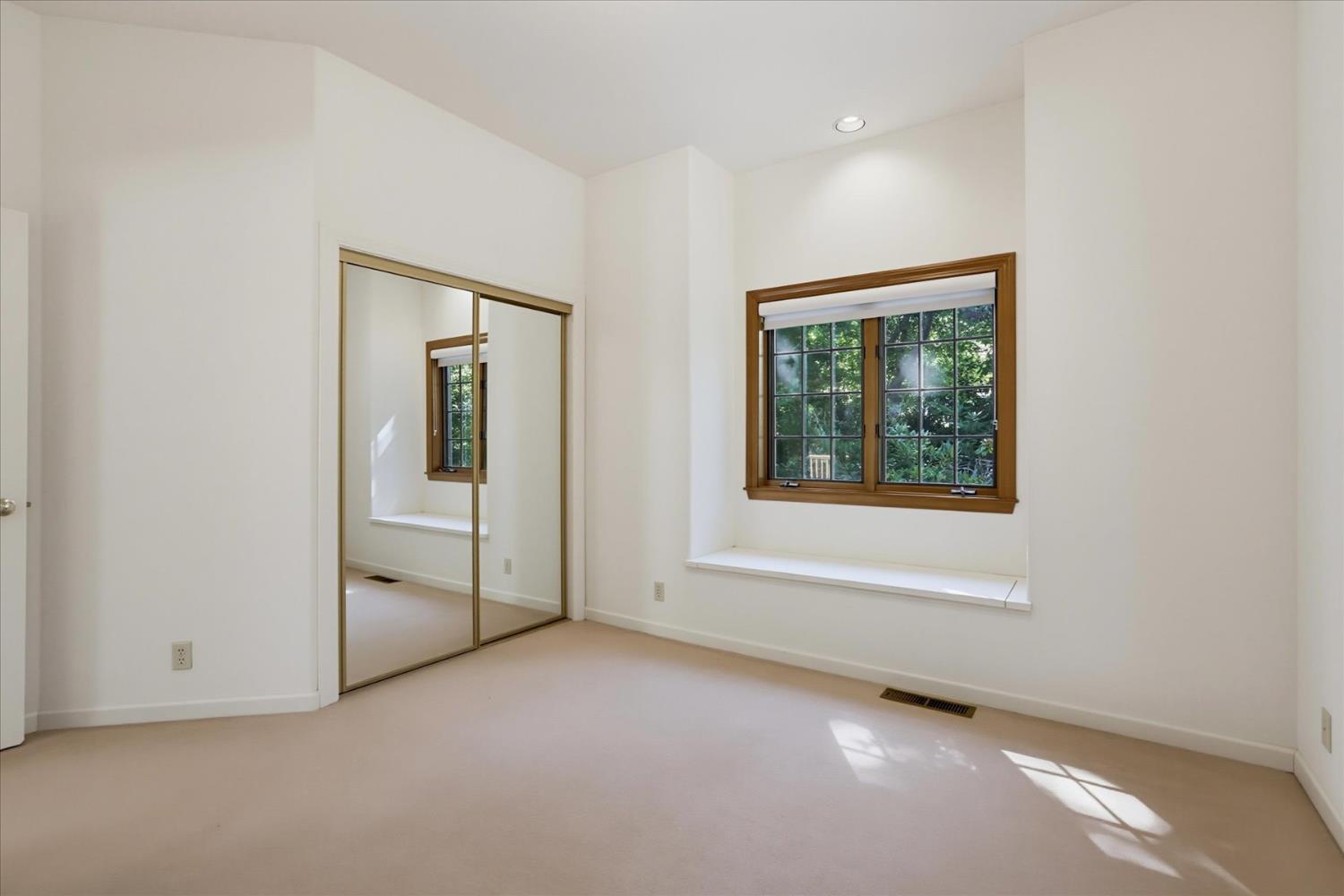 11010 Success Cross Road Nevada City, CA 95959 - Photo 51 of 89 Guest Apartment Bedroom