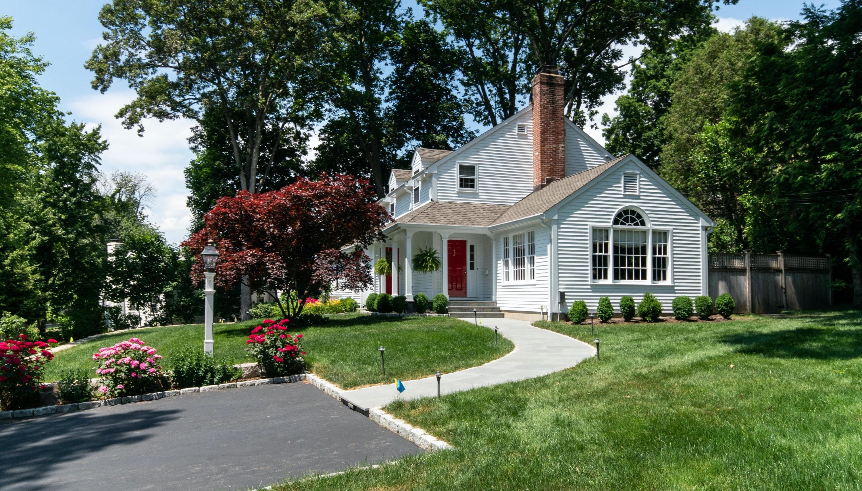 53 Brooks Road New Canaan, CT 06840 - Photo 1 of 29 001-268157-DSC_7661