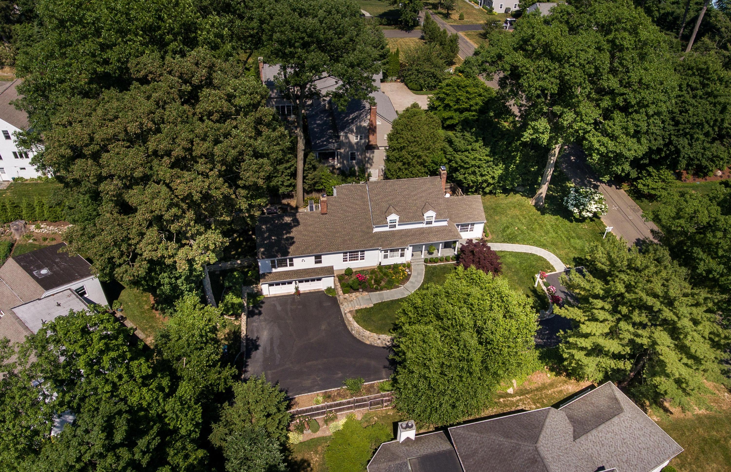 53 Brooks Road New Canaan, CT 06840 - Photo 23 of 29 110-268157-DJI_0101