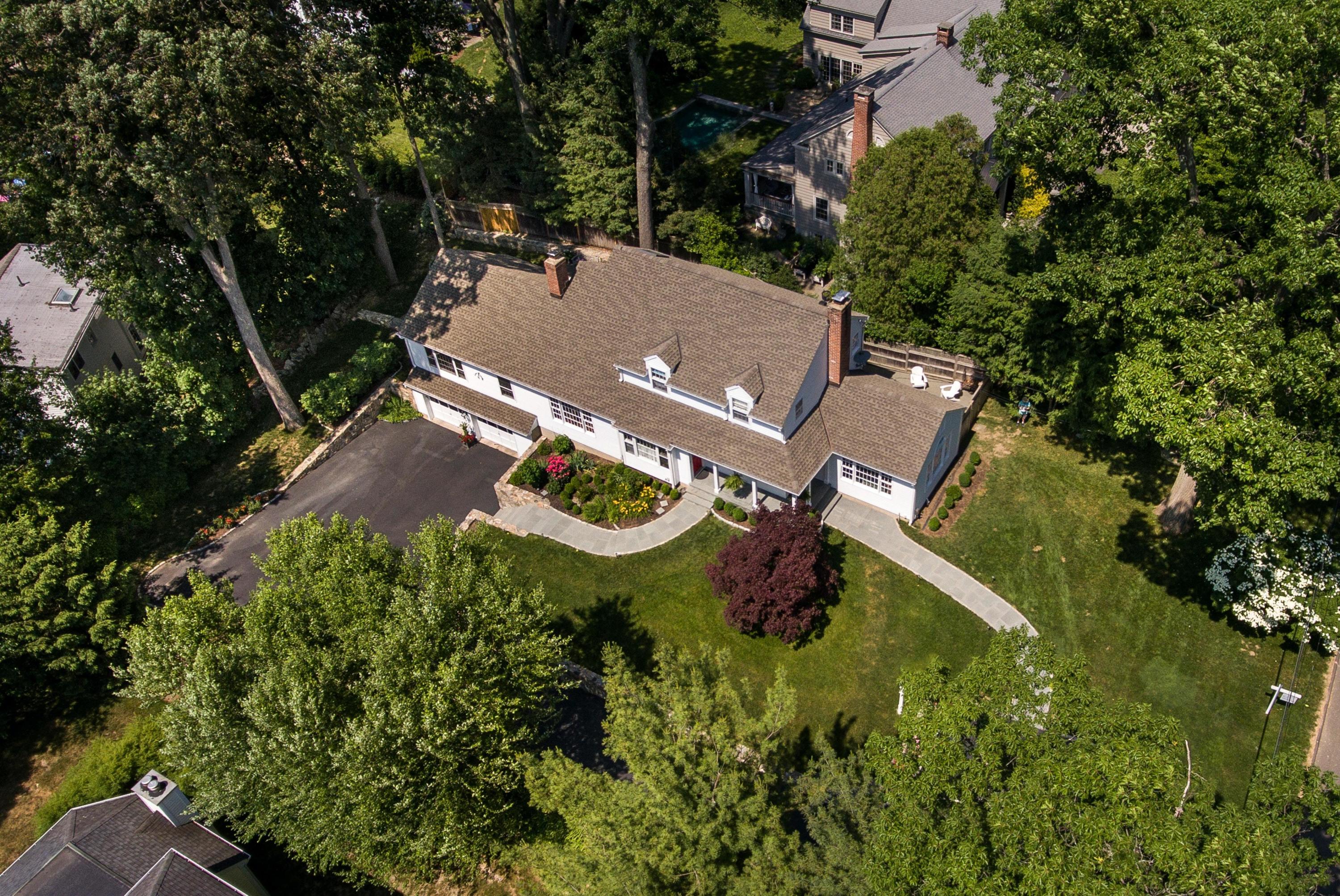 53 Brooks Road New Canaan, CT 06840 - Photo 26 of 29 130-268157-DJI_0019