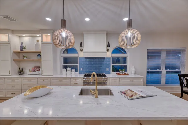 $739,000 | 19303 Allview Lane, Houston, TX 77094