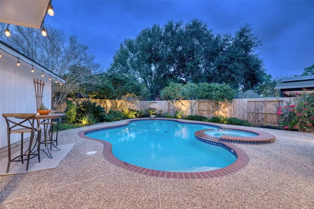 $739,000 | 19303 Allview Lane, Houston, TX 77094