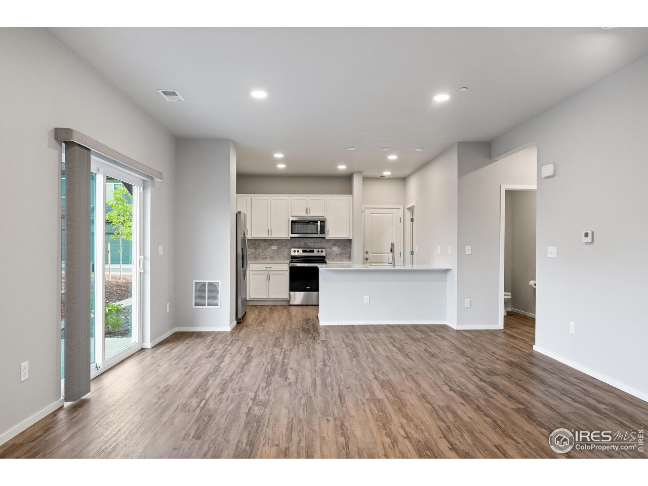 6615 4th St Road, Unit 1 Greeley, CO 80634 - Photo 10 of 31 Dining & Kitchen