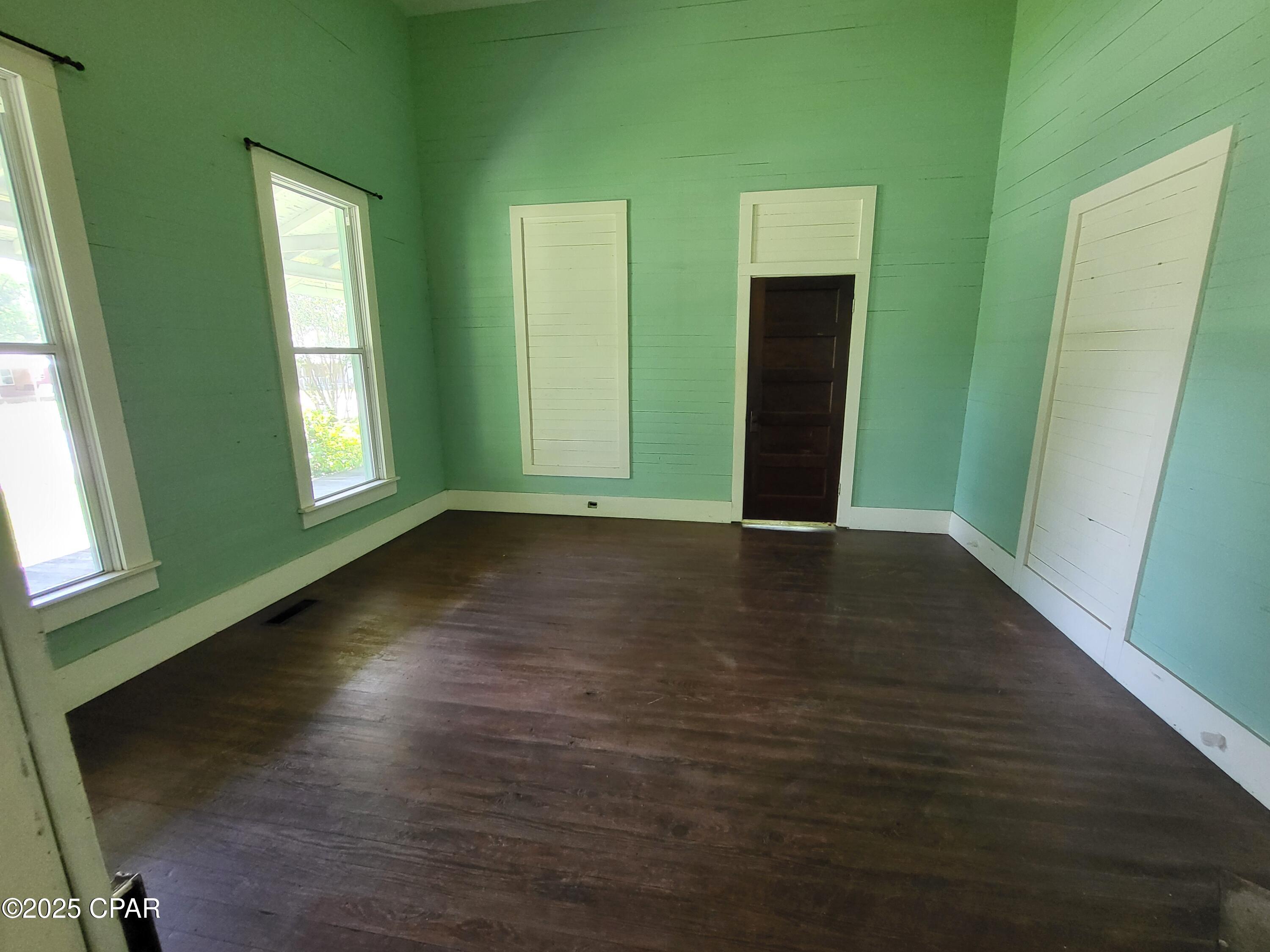 880 Main Street Chipley, FL 32428 - Photo 5 of 26