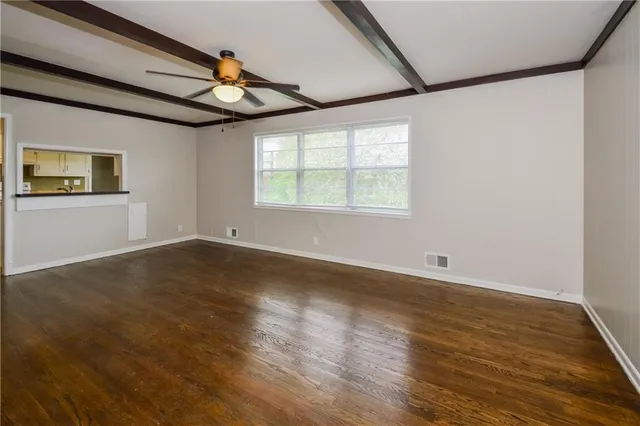 $2,405 | 3631 South Forest Avenue, Independence, MO 64052