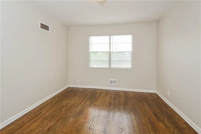 $2,405 | 3631 South Forest Avenue, Independence, MO 64052