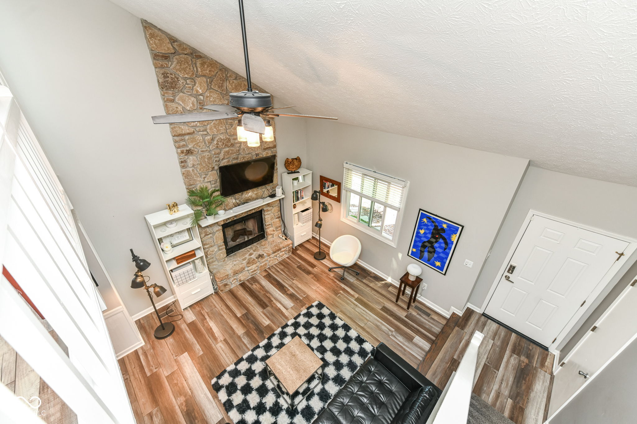 624 Conner Creek Drive Fishers, IN 46038 - Photo 11 of 34