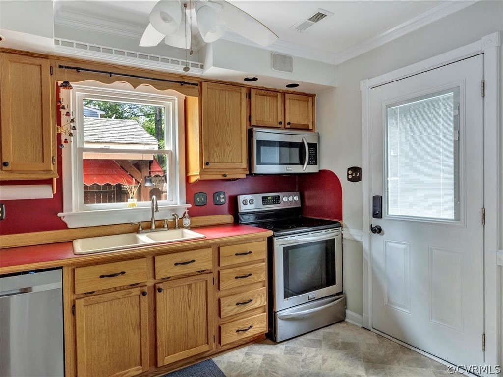 5013 Wilconna Road Chesterfield, VA 23832 - Photo 8 of 33