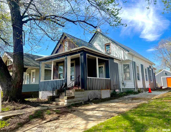 $130,000 | 315 West Nebraska Avenue, Peoria, IL 61604