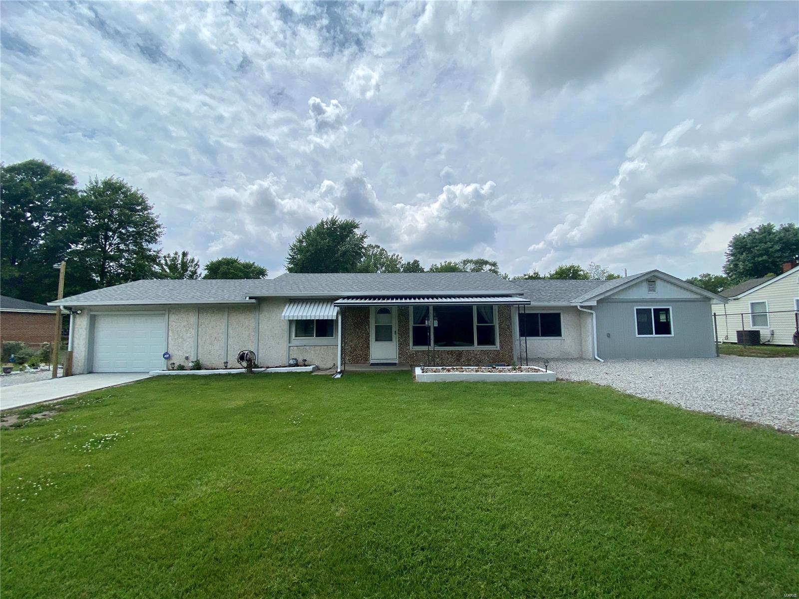 1654 St Thomas Road Granite City, IL 62040 - Photo 1 of 18 Gallery Image 1