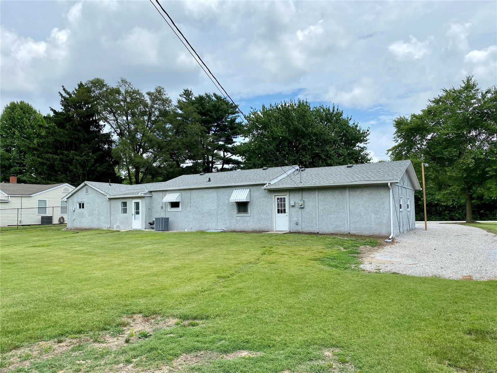 1654 St Thomas Road Granite City, IL 62040 - Photo 4 of 18 Gallery Image 4