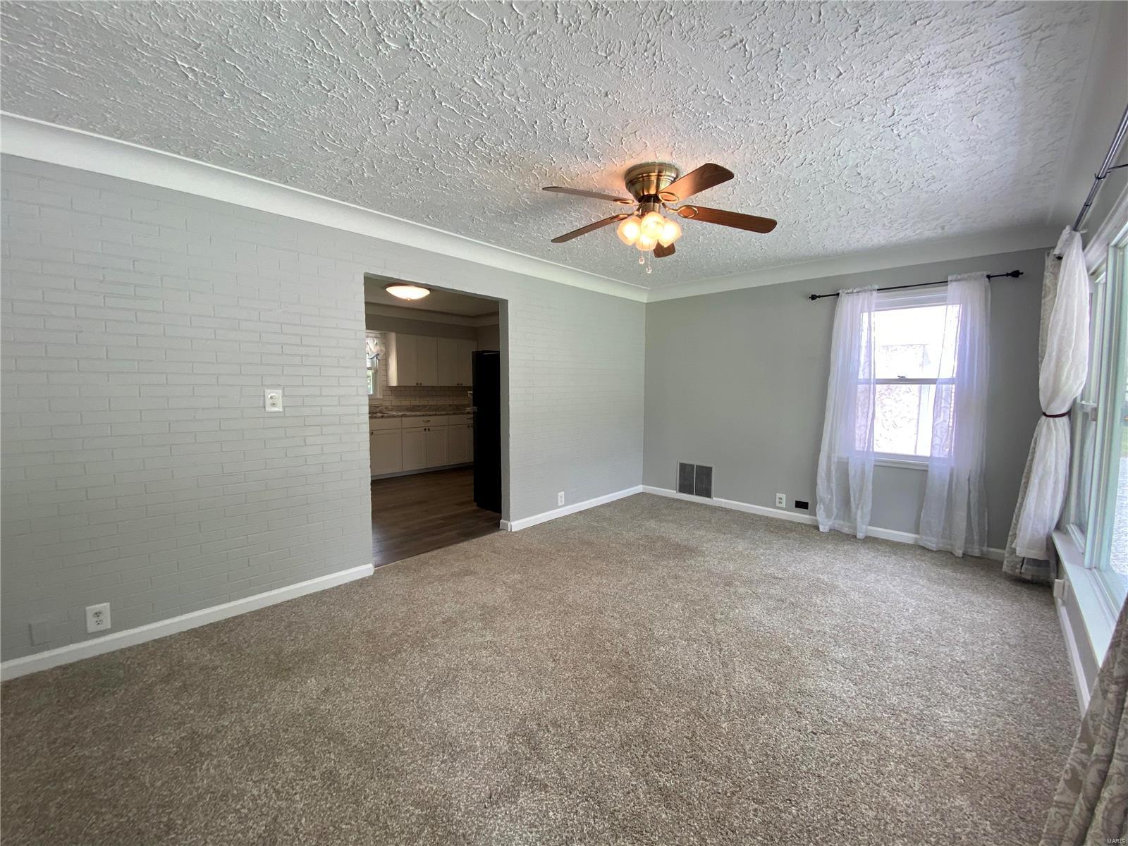 1654 St Thomas Road Granite City, IL 62040 - Photo 6 of 18 Gallery Image 6