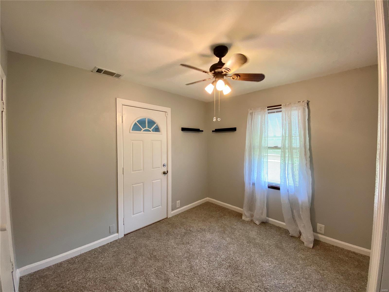 1654 St Thomas Road Granite City, IL 62040 - Photo 9 of 18 Gallery Image 9