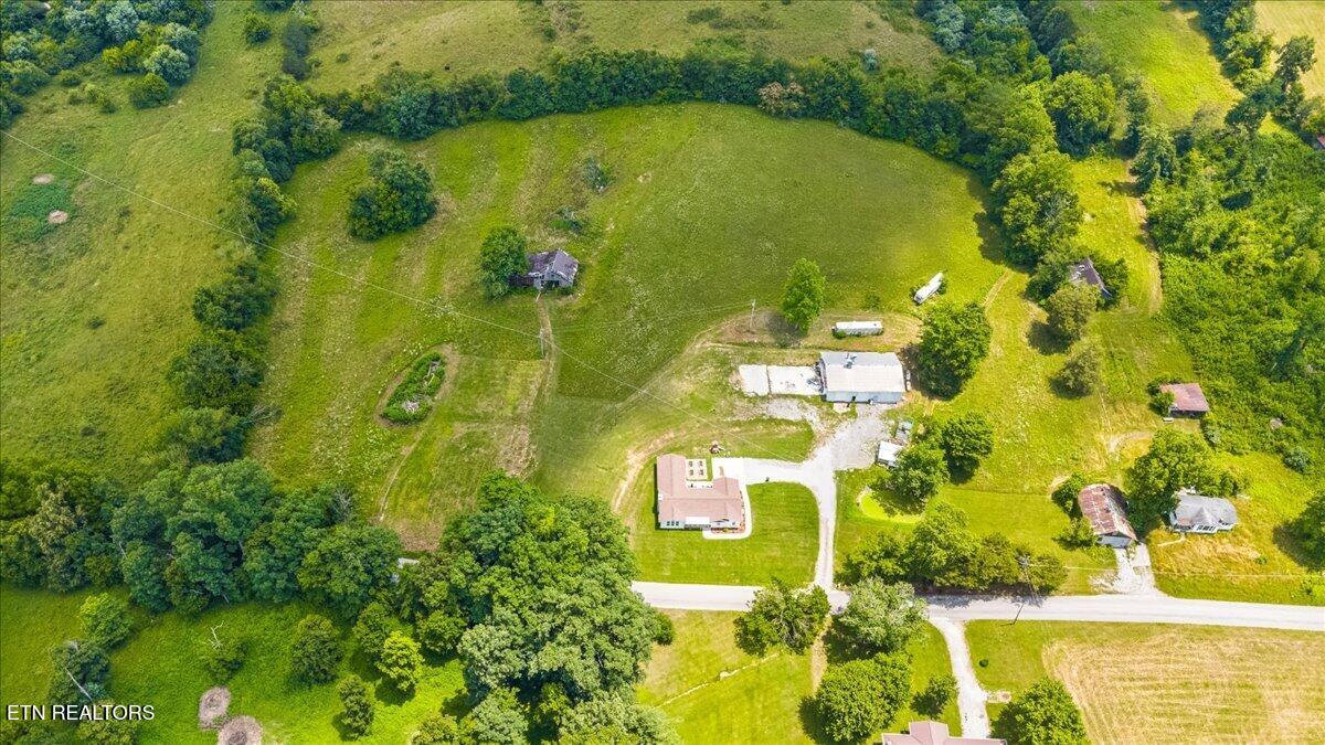 211 Pump Hollow Road Speedwell, TN 37870 - Photo 3 of 56 08-211 Pump Hollow Rd