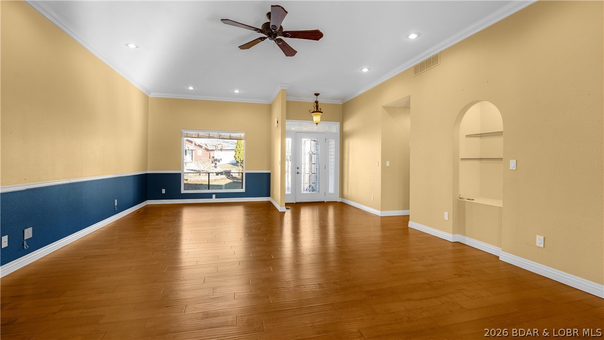 46 Watkins Road Camdenton, MO 65020 - Photo 21 of 50 Living room and entryway