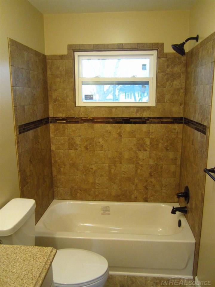 19 Black River Road Croswell, MI 48422 - Photo 5 of 7