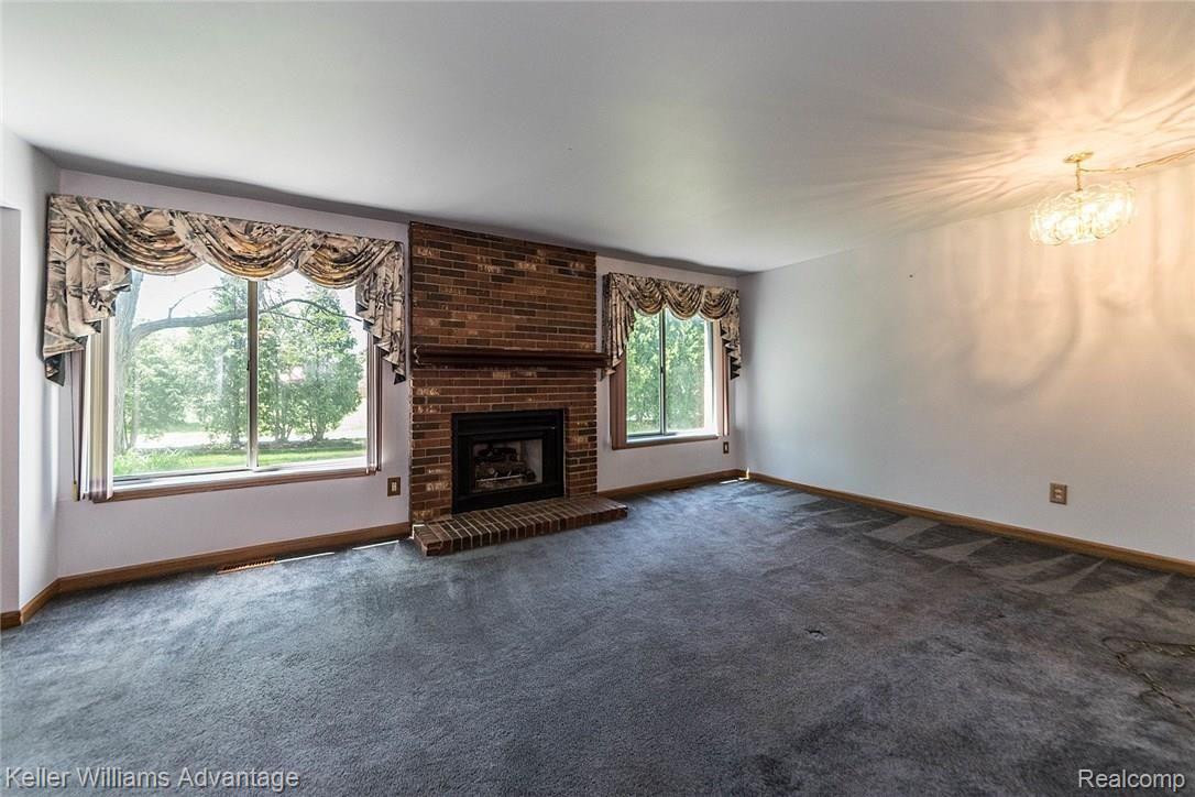 19125 Norwich Road Livonia, MI 48152 - Photo 5 of 15 4216050675_5.jpg