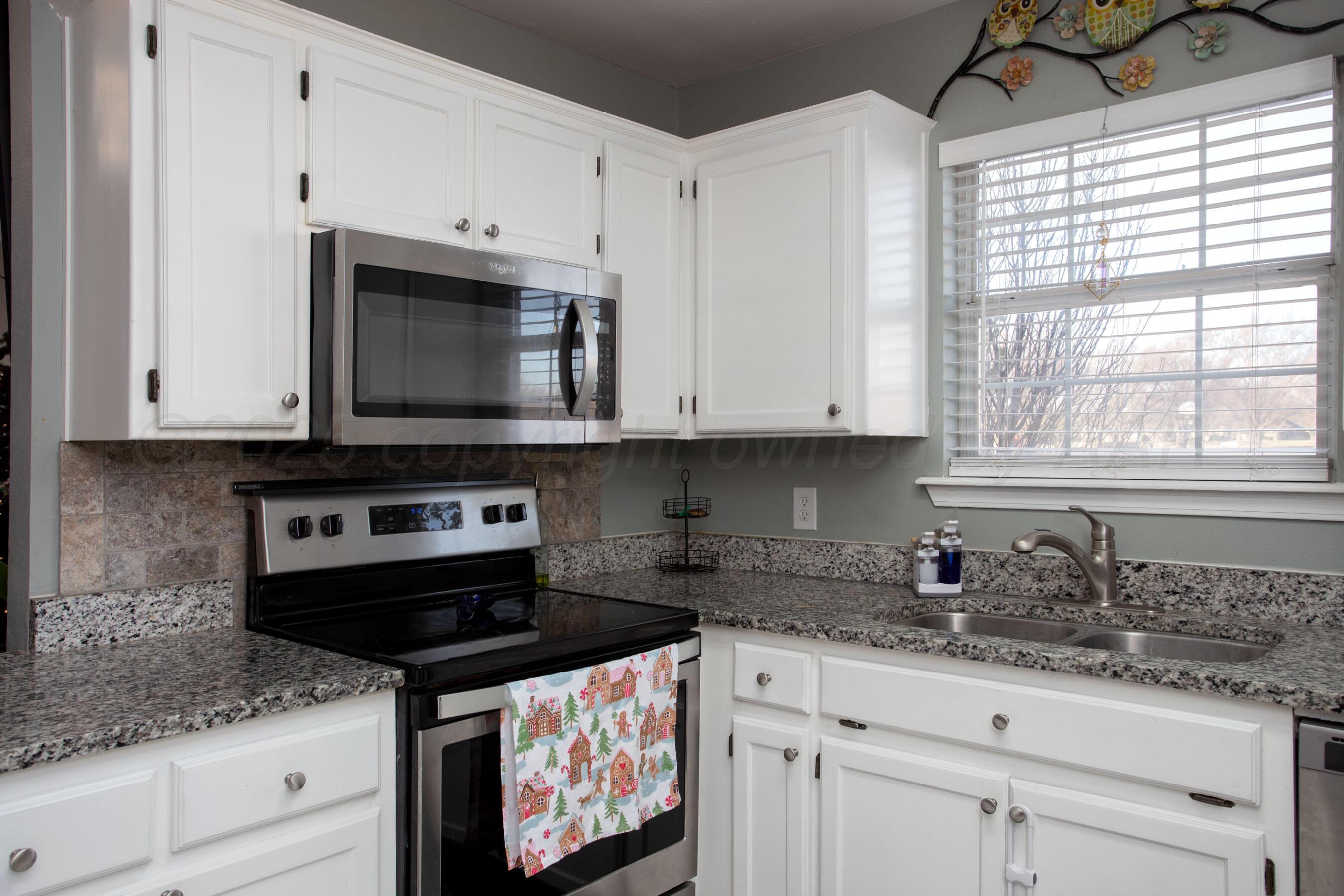 6712 Precision Place Amarillo, TX 79119 - Photo 7 of 29 6712 Precision - Kitchen 2