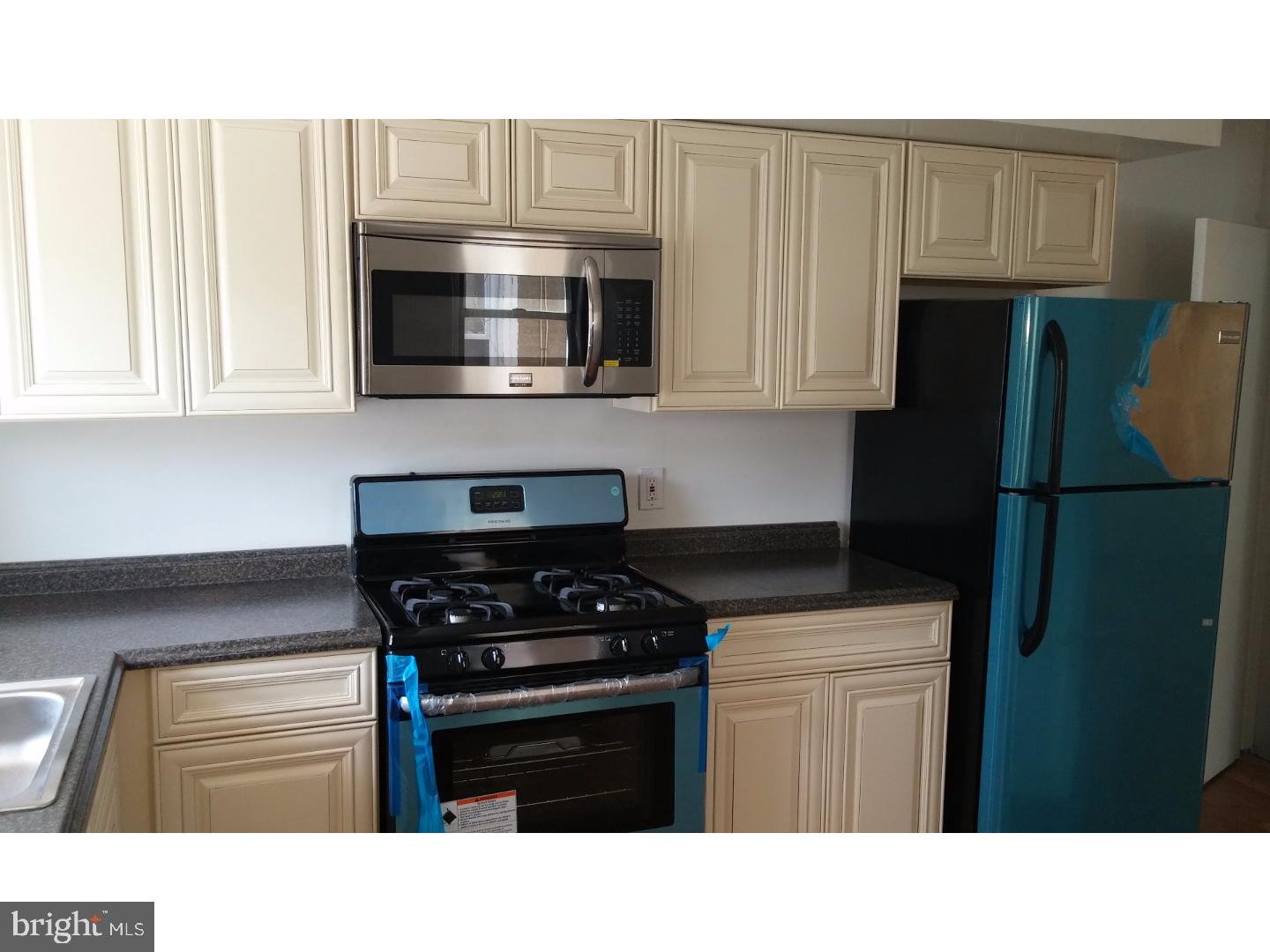 1208 Marlyn Road Philadelphia, PA 19151 - Photo 4 of 25 Gallery Image 4