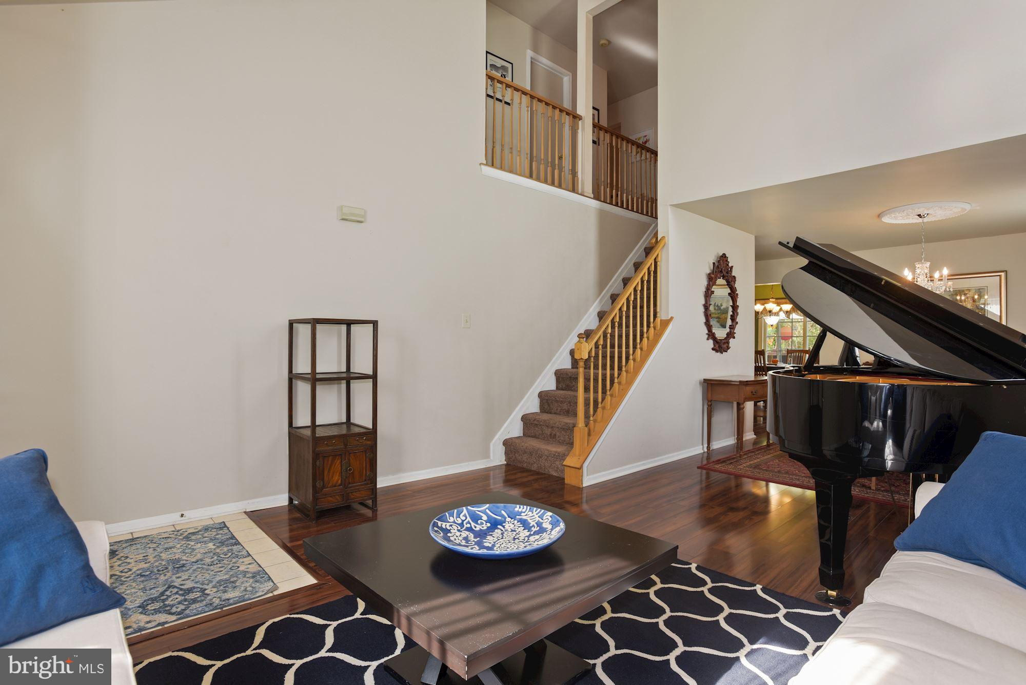 97 Ridgewood Way Burlington, NJ 08016 - Photo 5 of 31 Gallery Image 5