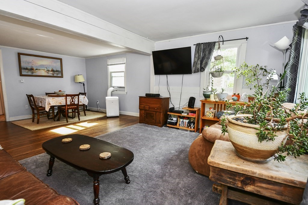 5 Dudley Road Townsend, MA 01469 - Photo 3 of 31 Gallery Image 3
