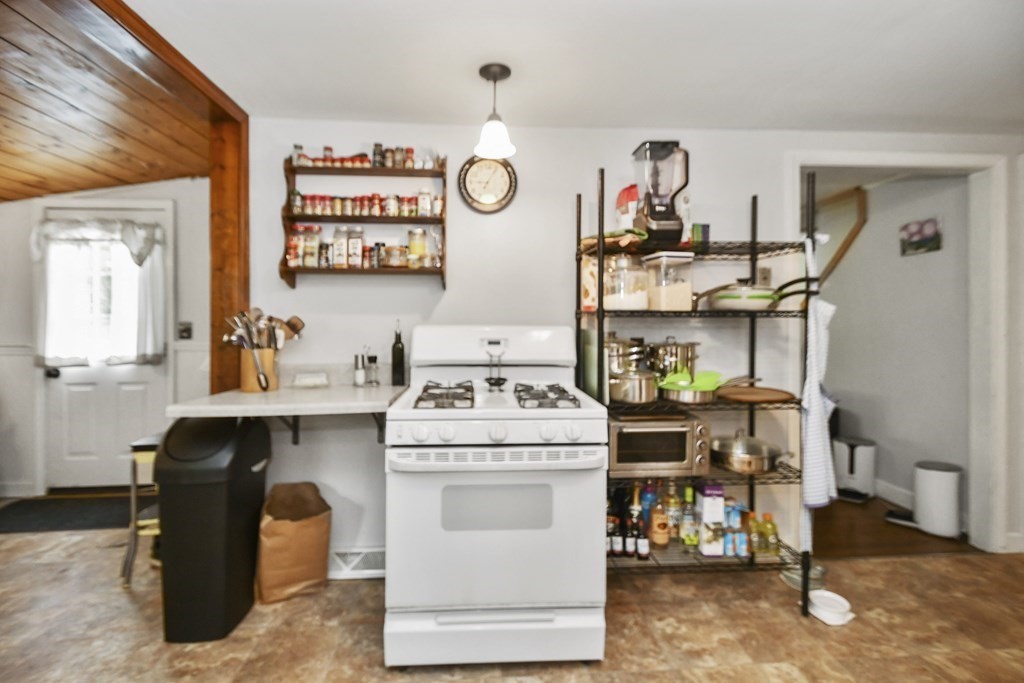 5 Dudley Road Townsend, MA 01469 - Photo 8 of 31 Gallery Image 8